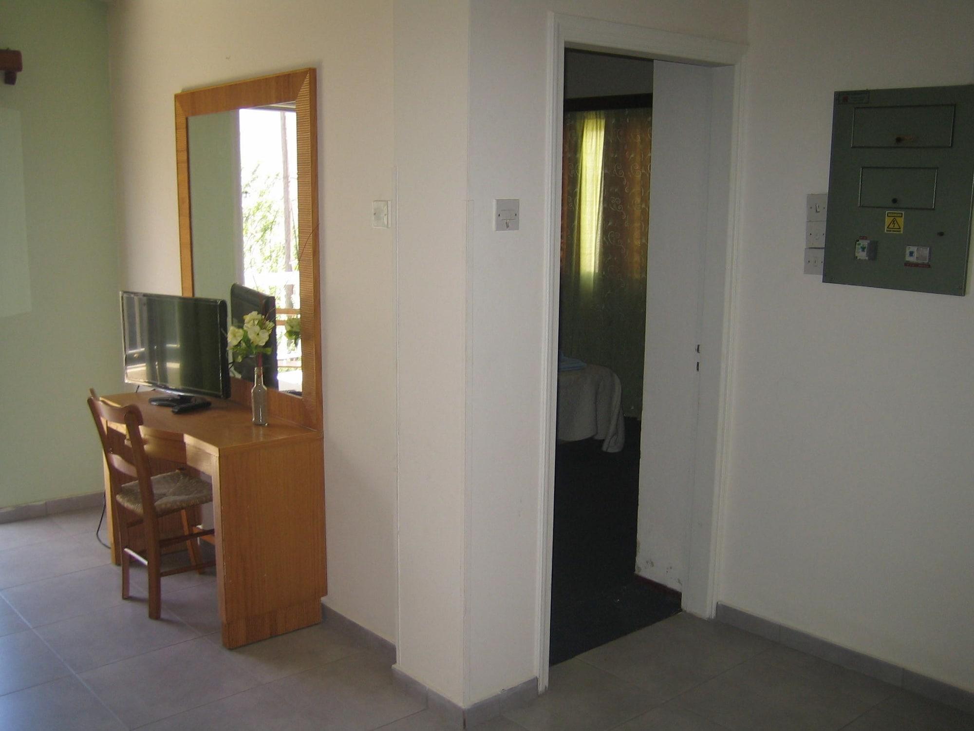 Onisillos Hotel Larnaka Exterior foto